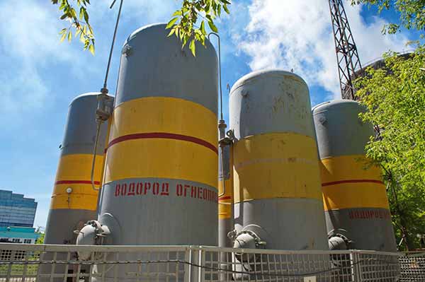 Hydrogen Overseas Silos Image