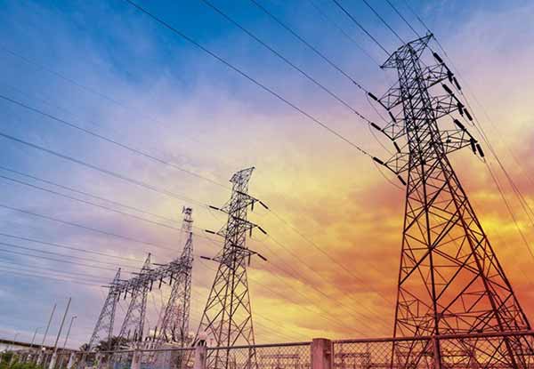 Kilovatios-Hora |  Megavatios-hora por torre de líneas eléctricas