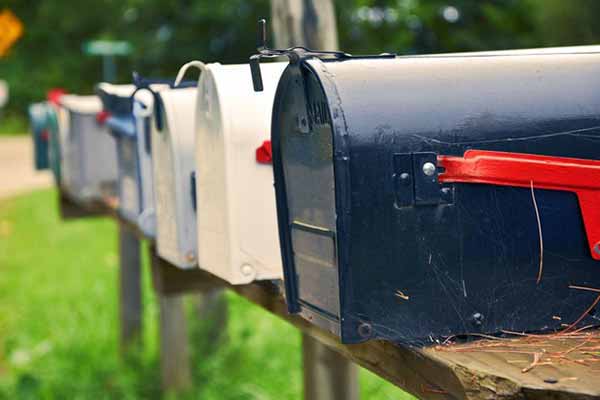 Postal Increases to 10000 Trucks | Photo of Mailbox
