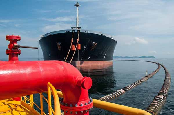 Italy Boosts Gas Algeria | Image of Gas Ship